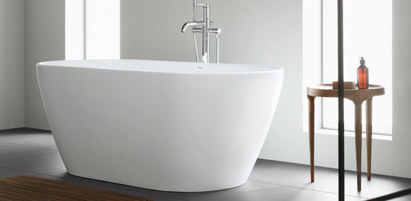 Badewanne aus der Komplettbadserie Duravit D-Neo.