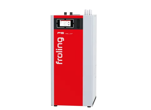 Der Pelletkessel Froeling PS vor neutralen Hintergrund.